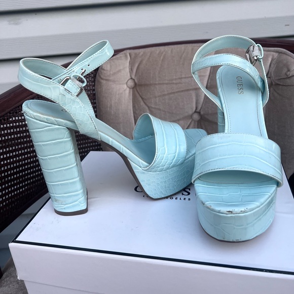 Guess Gabelli Heels - Picture 2 of 5